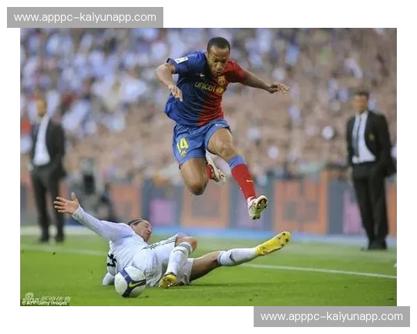 伯纳乌的星空：2009皇马巴萨世纪之战，一场载入史册的足球盛宴